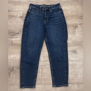 American Eagle Mom Jeans Size 4 Short